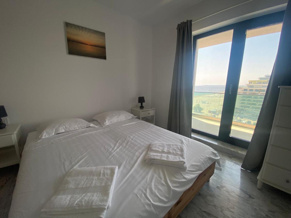 شقة Apartament Direct La Plaja 4 Persoane Mamaia Nord Sky Sea View Năvodari المظهر الخارجي الصورة